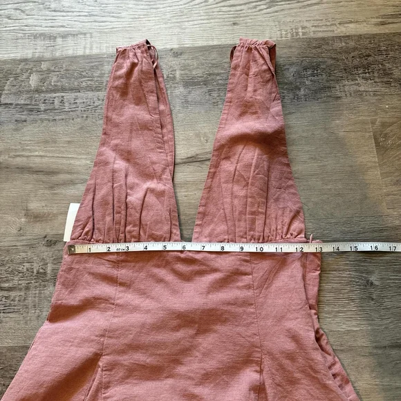 dresses - Picture 2 of 8